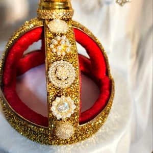 Shamadan (9Candles)Shamadan is a traditional propused in the Middle East